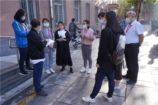 强化责任意识 保障教学秩序 2021级新生开学第一堂课教学秩序检查