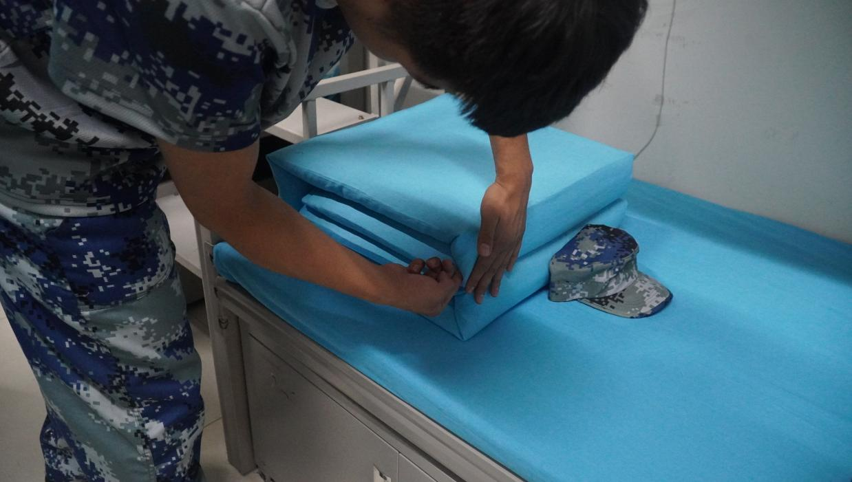军训简报:军训正当时,青春洒汗水