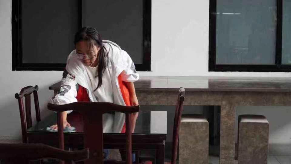 志愿服务暖人心,养老院里筑真情
