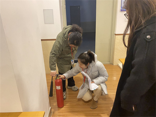 实验室建设稳步进行,安全检查严阵以待