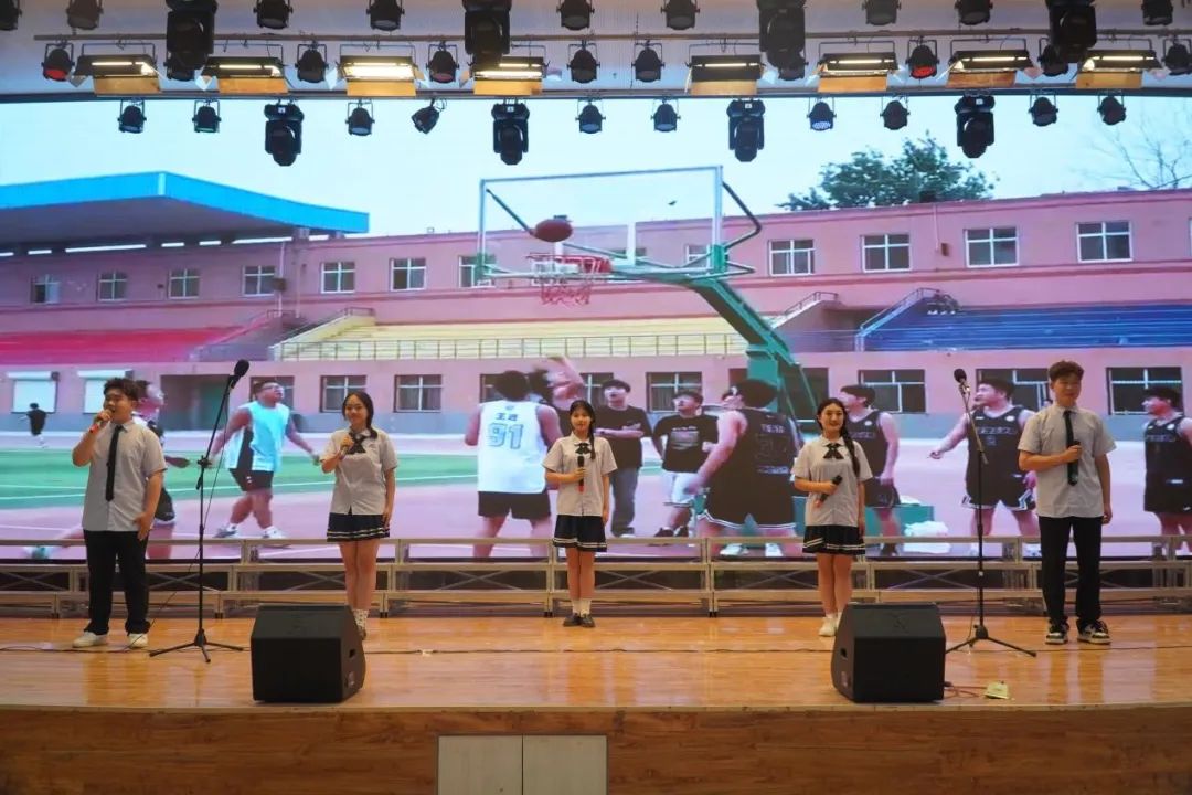 青春校园|“赤子奏响凌云志,后浪奔涌绘新篇”大型合唱会圆满结束!