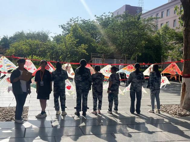 “三献”进校园|“参与三献树新风,汇聚温情满人间”手绘风筝放飞活动圆满结束