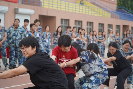 青春校园|凝聚每份力,团结一条心——保定理工学院第十八届拔河比赛圆满结束