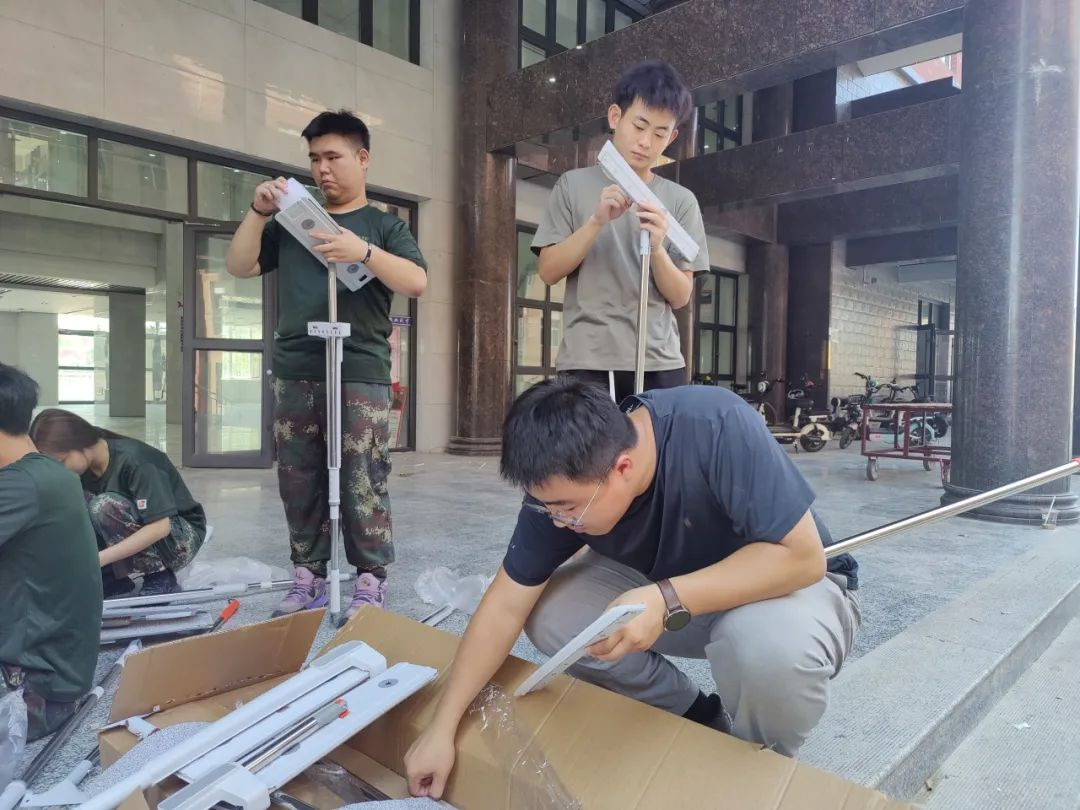保定理工学院||以爱迎新,服务引领美好大学路