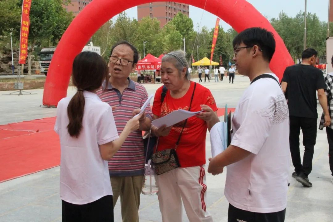 会计学院“携手同行,实时暖心”