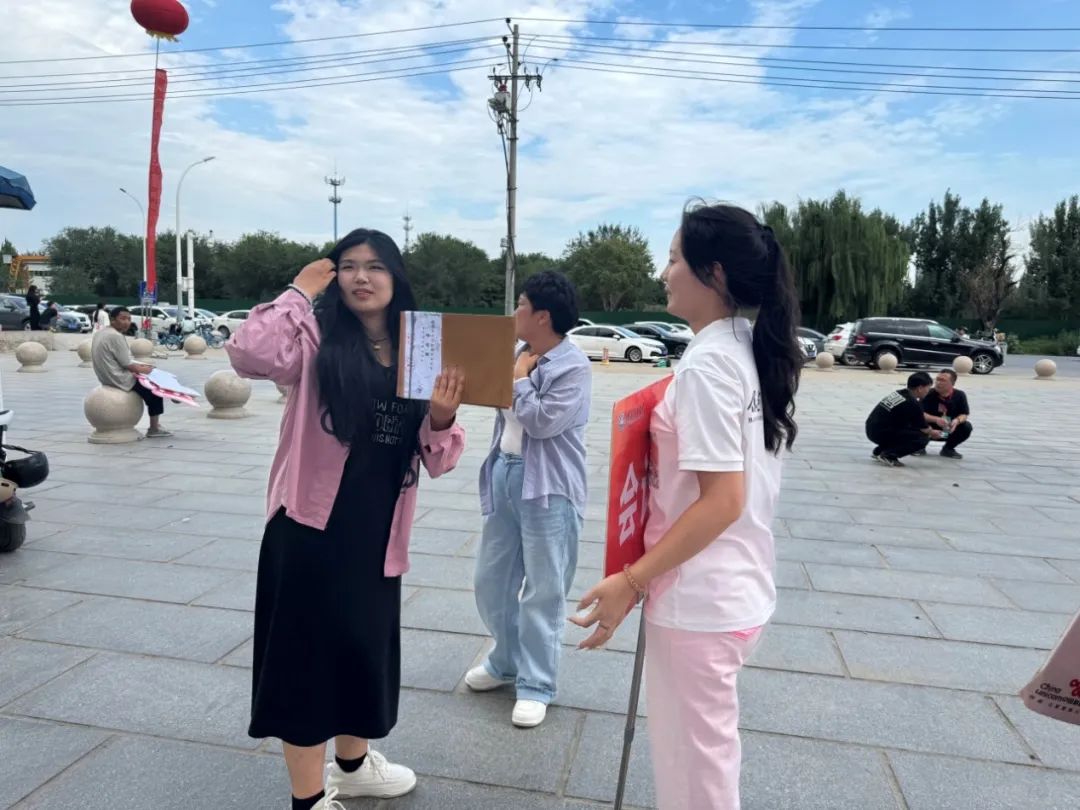 会计学院“携手同行,实时暖心”