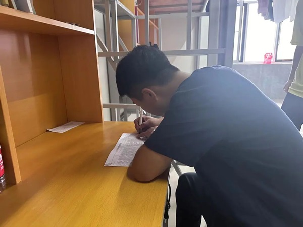 安全教育|保定理工学院|管理学院|平安过国庆,安全需谨记