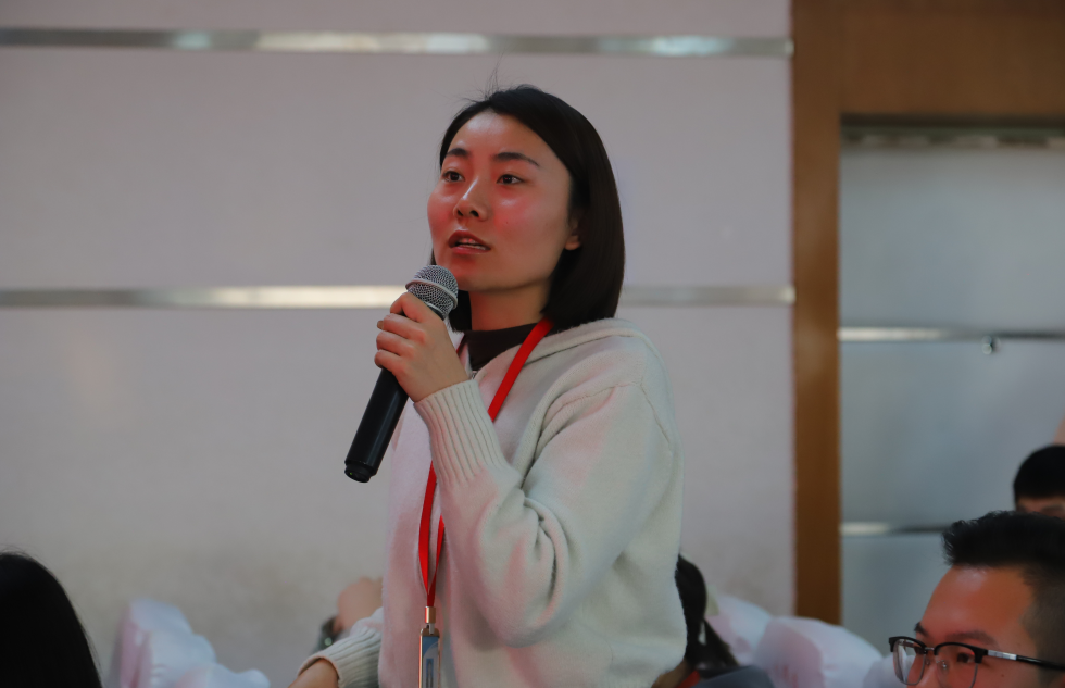 保定理工学院开展关于“心理普查回访与危机干预要点”培训