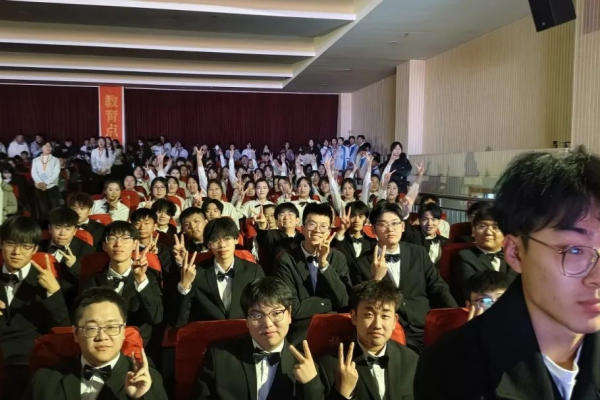 保定理工学院||经济学院||“纪念一二·九”运动大型合唱会