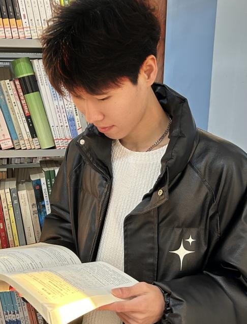 省级优秀学生干部---楚国艺