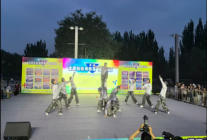 保定理工学院啦啦操队 勇夺全国联赛（保定站）公开青年乙组单项冠、亚军