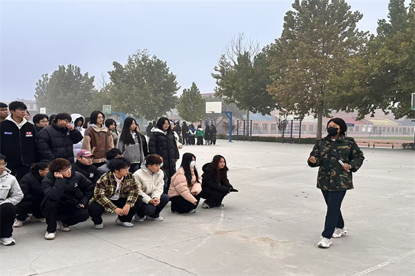 经济学院2025-2026学年班干部培训活动圆满落幕