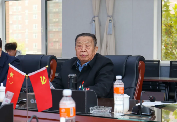 中国共产党员日记博物馆康殿英馆长一行到保定理工学院参观座谈