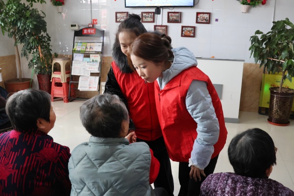 情暖桑榆，志愿同行——保定理工学院康复医学院志愿者走进金福泰老年公寓开展暖心服务