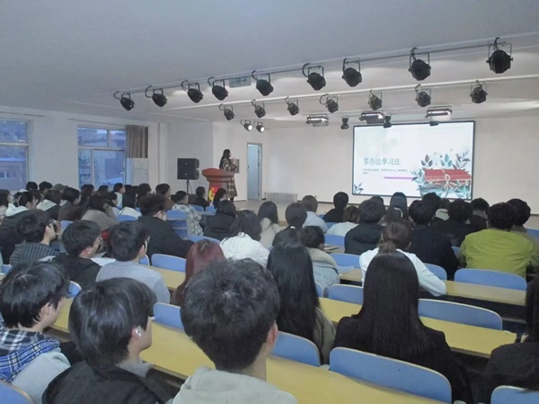 国奖学子分享进阶之路 干货满满指引成长方向