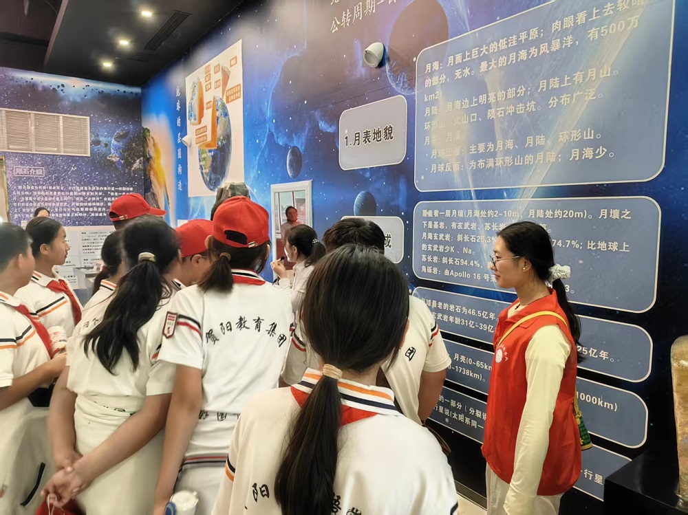 童心探校园，研学筑梦想——贺阳外国语中学莅临保定理工学院开展研学实践活动