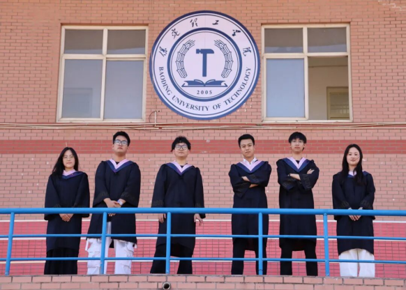 【教育学院·毕业季】此程山海皆沃土，此后执灯赴山河——致2026届毕业生