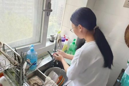 孝老爱亲践于行，感恩于心——艺术学院素质养成教育实践活动