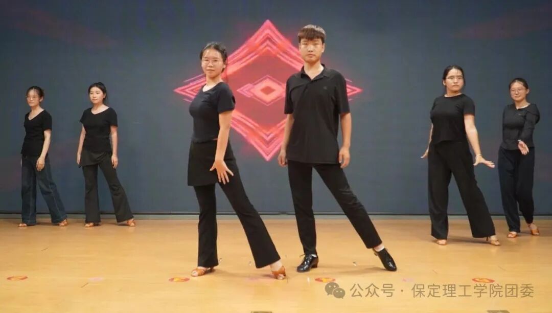 【活动预告】保定理工学院2026年迎新晚会倒计时3天！